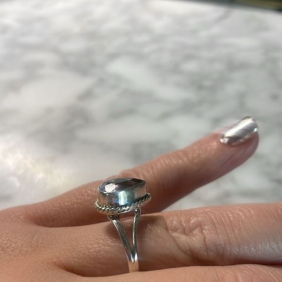 Gorgeous tear drop large amethyst gemstone ring in size 9 in 925 sterling - Picture 4 of 10